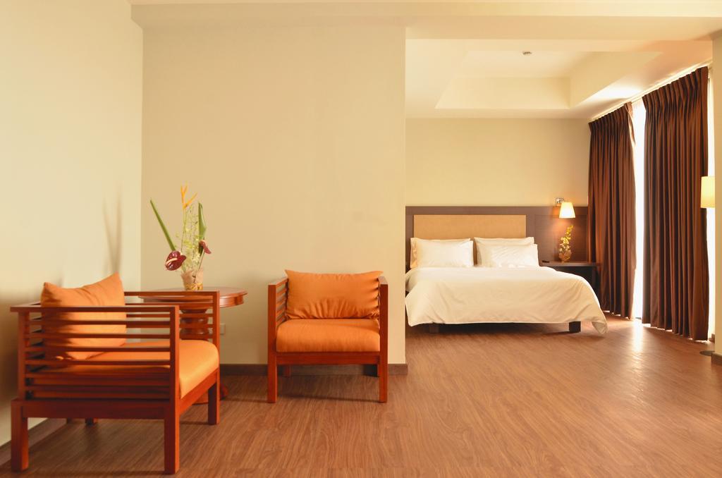 Rivermount Hotel y Resort Sarrat Exterior foto