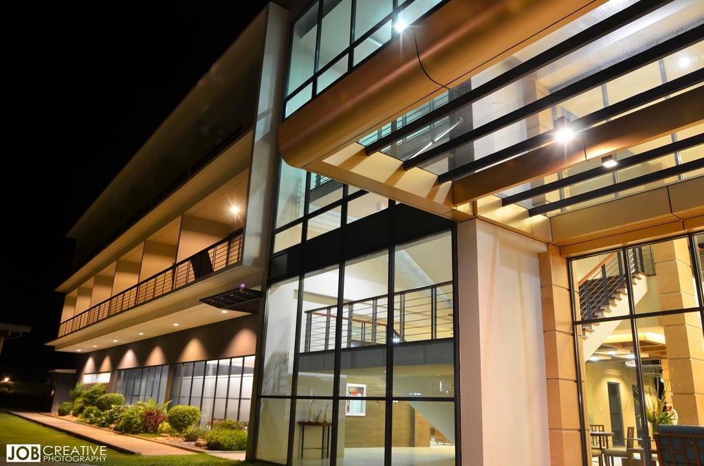 Rivermount Hotel y Resort Sarrat Exterior foto
