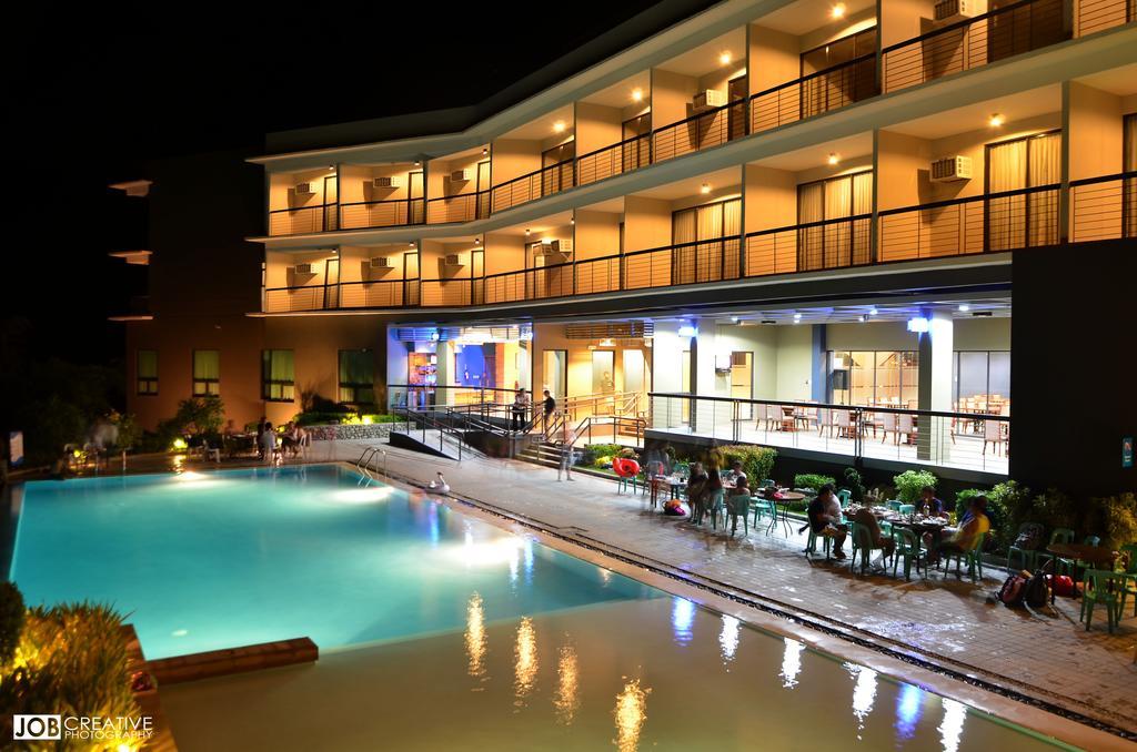Rivermount Hotel y Resort Sarrat Exterior foto