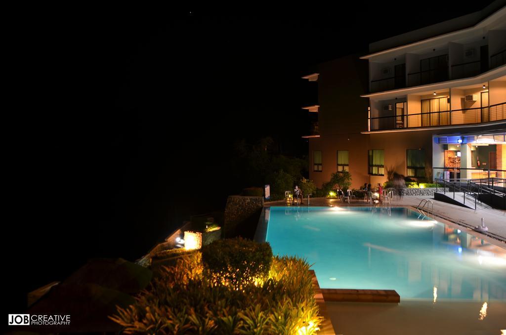 Rivermount Hotel y Resort Sarrat Exterior foto